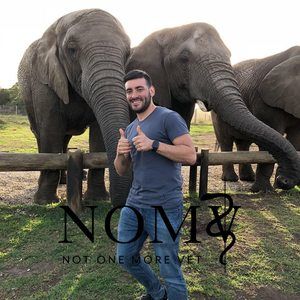 Meet your Posher, Javier